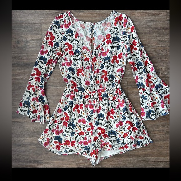 Floral AE Romper - Picture 1 of 5